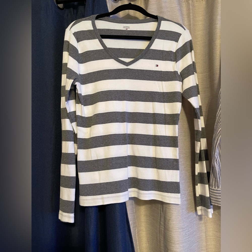 Stripped Long Sleeve V Neck
